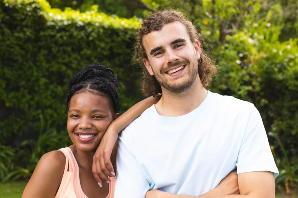 Happy couples finding love on free dating sites in 2025